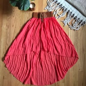 High waisted high low skirt